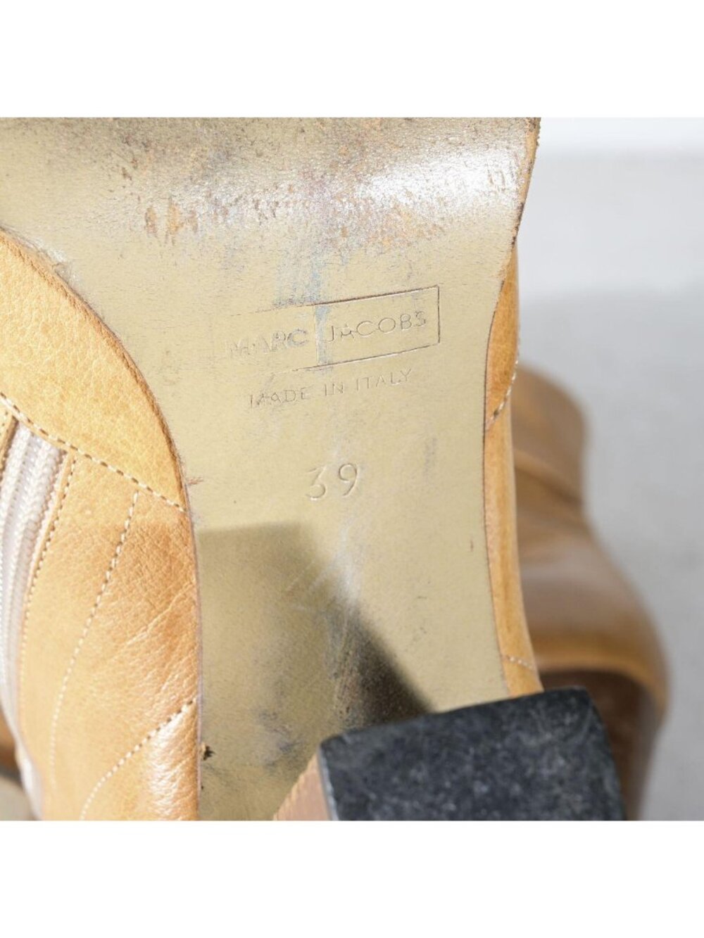 Marc Jacobs Tan Leather Cuffed Ankle Boots Inside Zip Round Toe Made in Italy Wo - Picture 7 of 8